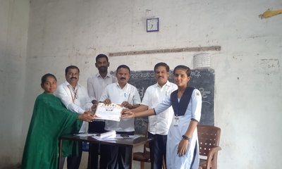 ವಚನಗಳಿಂದ ಬುದ್ದಿ ಶಕ್ತಿ ಹೆಚ್ಚುತ್ತದೆ