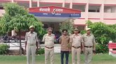 ಅನ್ಯಕೋಮಿನ ಯುವಕನೊಂದಿಗೆ ಅರೆಬೆತ್ತಲೆಯಾಗಿ ಯುವತಿ ಪತ್ತೆ