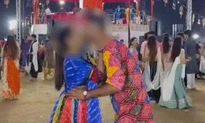 ಗರ್ಬಾ ಡ್ಯಾನ್ಸ್ ವೇಳೆ ಸರಸವಾಡಿದ ಜೋಡಿ