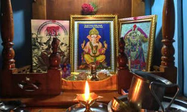 ದೇವರ ಮನೆಯಲ್ಲಿ ಈ ವಸ್ತುಗಳನಿಟ್ಟರೆ ಅದೃಷ್ಟ ಗ್ಯಾರಂಟಿ