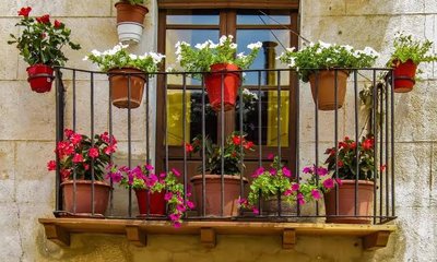 ಬಾಲ್ಕನಿ ನಿರ್ಮಿಸುವಾಗ ತಜ್ಞರ ಈ ಸಲಹೆ ಪಾಲಿಸಿ