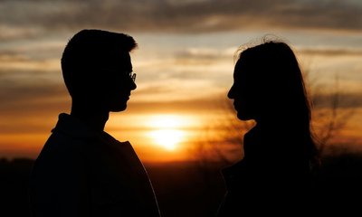 ಪ್ರೀತಿಯಲ್ಲಿ ಬೀಳಲು ವಿದ್ಯಾರ್ಥಿಗಳಿಗೆ ಕರೆ ನೀಡಿದ ಚೀನಾ ವಿವಿ