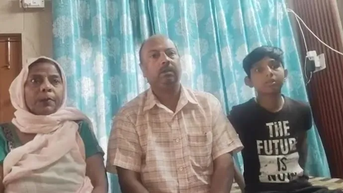 ಡಿಜಿಟಲ್‌ ಅರೆಸ್ಟ್‌ ಆಗಿದ್ದ ತಂದೆ ತಾಯಿಯನ್ನು ರಕ್ಷಿಸಿದ 8 ನೇ ತರಗತಿ ಬಾಲಕ!