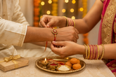 ಅಣ್ಣ–ತಂಗಿ, ಅಕ್ಕ–ತಮ್ಮನ ಪವಿತ್ರ ಬಂಧವನ್ನು ಸಾರುವ ರಕ್ಷಾ ಬಂಧನ