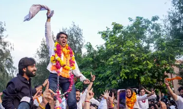 ಎಬಿವಿಪಿಯ ಯಶ್ ದಬಾಸ್‌ಗೆ DUSU ಅಧ್ಯಕ್ಷ ಪಟ್ಟ