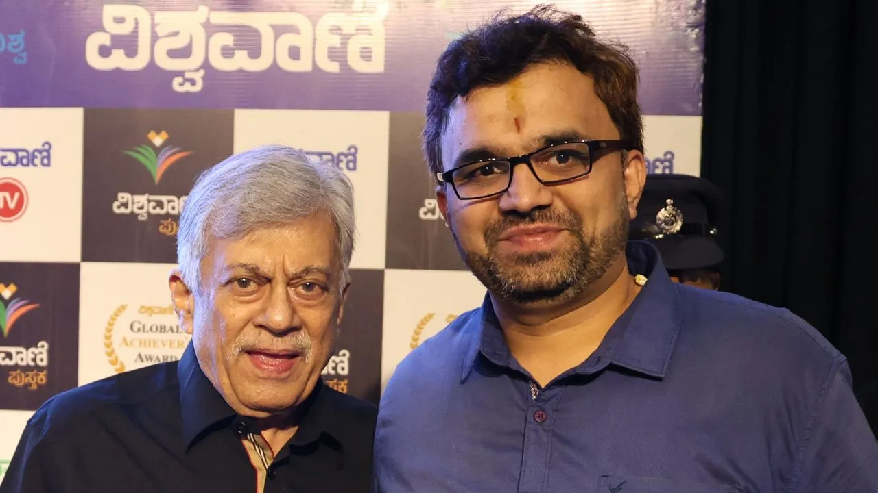Special Photo Gallery: ವಿಶ್ವವಾಣಿ ಪುಸ್ತಕ ಬಿಡುಗಡೆ ಸಮಾರಂಭ; ಅನಂತನಾಗ್ ಜತೆ ಅಭಿಮಾನಿಗಳು! - Image 100