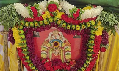 800ಕ್ಕೂ ಹೆಚ್ಚು ಮಹಿಳೆಯರಿಂದ ವಿಶೇಷ ಪೂಜೆ, ಮೆರವಣಿಗೆ
