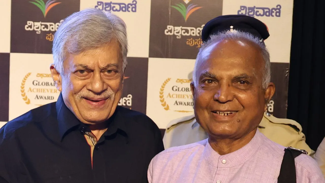 Special Photo Gallery: ವಿಶ್ವವಾಣಿ ಪುಸ್ತಕ ಬಿಡುಗಡೆ ಸಮಾರಂಭ; ಅನಂತನಾಗ್ ಜತೆ ಅಭಿಮಾನಿಗಳು! - Image 118