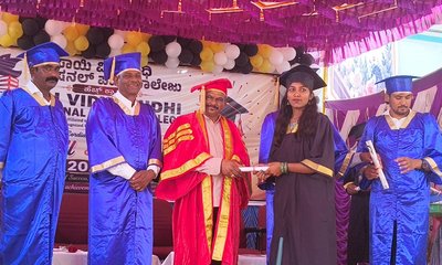 ಶಿಕ್ಷಣದ ಜೊತೆಗೆ ಆತ್ಮವಿಶ್ವಾಸ ಬೆಳೆಸಿಕೊಳ್ಳಿ