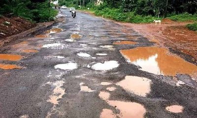 ವಿಜಯಪುರದಲ್ಲಿ ಗುಂಡಿಗಳದ್ದೇ ದರ್ಬಾರ್