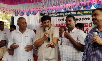 ಕಳಪೆ ಪಶು ಆಹಾರ ಆರೋಪ: ಕೆಎಂಎಫ್‌ಗೆ ಚಿಮುಲ್–ಕೋಮುಲ್ ಜಂಟಿ ಬಿಸಿ