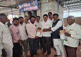 ಎನ್‌ಡಿಎ ಅಭ್ಯರ್ಥಿ ಕೆ.ಎಂ. ಸುರೇಶ್ ಗೆಲುವಿಗೆ ಶ್ರಮಿಸೋಣ: ಮುಕ್ತ ಮುನಿಯಪ್ಪ