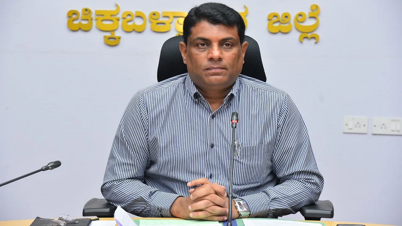 Chikkaballapur News: ಶಾಖಾಘಾತ ಆರೋಗ್ಯದ ಮೇಲೆ ದುಷ್ಪರಿಣಾಮ ಬೀರುವುದರಿಂದ ಎಚ್ಚರಿಗೆ ಅಗತ್ಯ: ಜಿಲ್ಲಾಧಿಕಾರಿ ಜಿ.ಪ್ರಭು ಮನವಿ