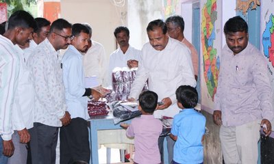ವಿದ್ಯಾರ್ಥಿಗಳು ವಿದ್ಯೆಯ ಜೊತೆ ಸಂಸ್ಕಾರವನ್ನೂ ಕಲಿಯಬೇಕು