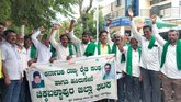 ವಿದ್ಯುತ್ ಸ್ಥಗಿತ ಖಂಡಿಸಿ ಬೆಸ್ಕಾಂ ಕಚೇರಿ ಎದುರು ರೈತರ ಧರಣಿ