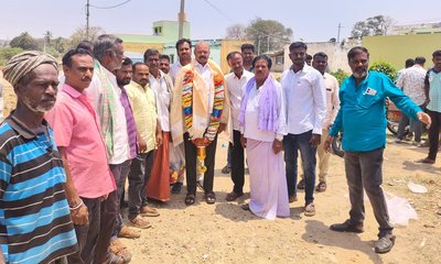 ಮಿಟ್ಟೇಮರಿ ದೇವಸ್ಥಾನಕ್ಕೆ ಗುಂಜೂರು ಶ್ರೀನಿವಾಸರೆಡ್ಡಿ ಭೇಟಿ