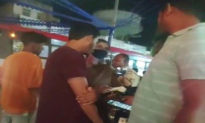 ಹೆಲ್ಮೆಟ್ ವಿಚಾರಕ್ಕೆ ಮಾತಿನ ಚಕಮಕಿ: ಜಾಲತಾಣಗಳಲ್ಲಿ ವೈರಲ್ ಆದ ವಿಡಿಯೋ