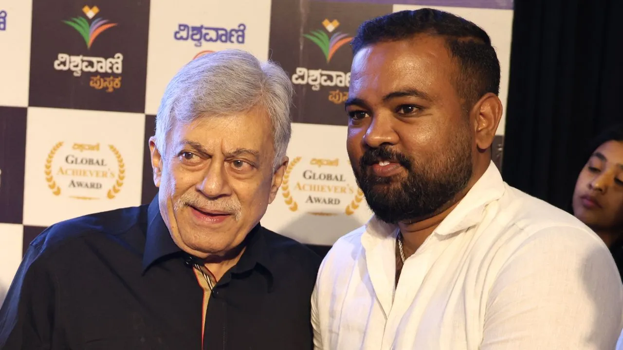 Special Photo Gallery: ವಿಶ್ವವಾಣಿ ಪುಸ್ತಕ ಬಿಡುಗಡೆ ಸಮಾರಂಭ; ಅನಂತನಾಗ್ ಜತೆ ಅಭಿಮಾನಿಗಳು! - Image 49