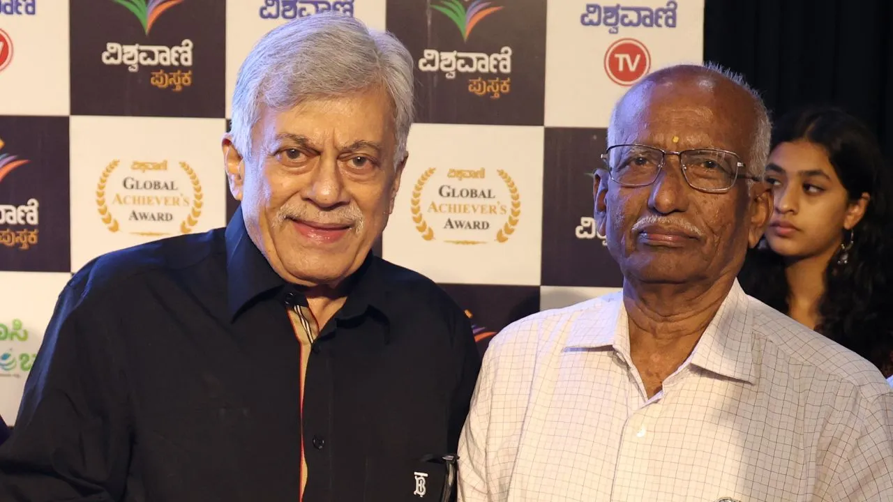 Special Photo Gallery: ವಿಶ್ವವಾಣಿ ಪುಸ್ತಕ ಬಿಡುಗಡೆ ಸಮಾರಂಭ; ಅನಂತನಾಗ್ ಜತೆ ಅಭಿಮಾನಿಗಳು! - Image 50