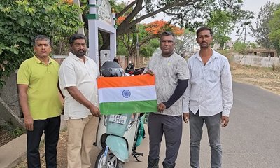 ವಿಶ್ವಶಾಂತಿಗಾಗಿ ಇಬ್ಬರು ಸ್ನೇಹಿತರ ಪಯಣ : ಶುಭಕೋರಿದ ಚಿಂತಾಮಣಿ ನಾಗರೀಕರು