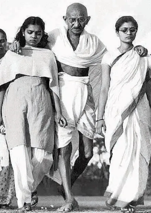 62 Gandhi