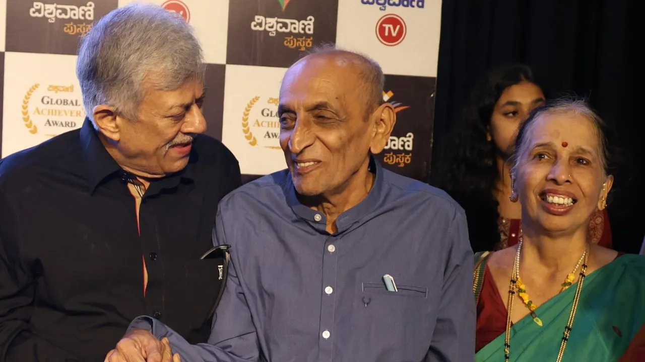 Special Photo Gallery: ವಿಶ್ವವಾಣಿ ಪುಸ್ತಕ ಬಿಡುಗಡೆ ಸಮಾರಂಭ; ಅನಂತನಾಗ್ ಜತೆ ಅಭಿಮಾನಿಗಳು! - Image 64