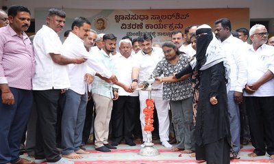 ಸಮಾಜಕ್ಕೆ ಪರಿಹಾರ ನೀಡುವ ಮನೋಭಾವ ಬೆಳೆಸಿಕೊಳ್ಳಿ
