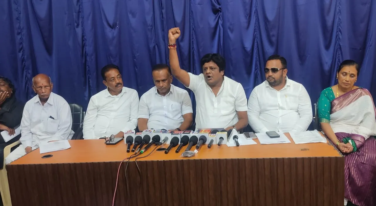 ಪ್ರದೀಪ್ ಈಶ್ವರ್ ಹಠಾವೋ, ಚಿಕ್ಕಬಳ್ಳಾಪುರ ಬಚಾವೋ’: ಎಸ್.ಪಿ. ಶ್ರೀನಿವಾಸ್