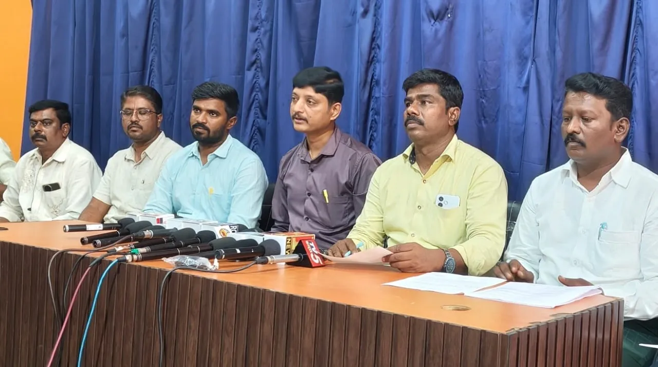 Dharna: ಅ.12ರಿಂದ ತುಮಕೂರಿನಿಂದ ಪಾದಯಾತ್ರೆ; ಅ.14ರಿಂದ ಫ್ರೀಡಂ ಪಾರ್ಕ್‌ನಲ್ಲಿ ಅನಿರ್ದಿಷ್ಟಾವಧಿ ಧರಣಿ