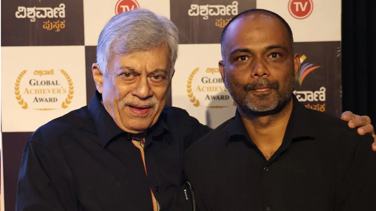 Special Photo Gallery: ವಿಶ್ವವಾಣಿ ಪುಸ್ತಕ ಬಿಡುಗಡೆ ಸಮಾರಂಭ; ಅನಂತನಾಗ್ ಜತೆ ಅಭಿಮಾನಿಗಳು! - Image 95