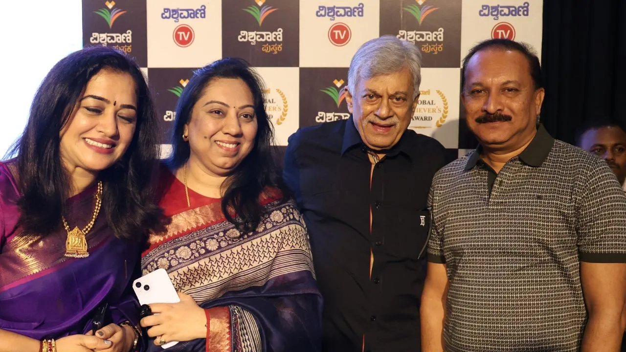 Special Photo Gallery: ವಿಶ್ವವಾಣಿ ಪುಸ್ತಕ ಬಿಡುಗಡೆ ಸಮಾರಂಭ; ಅನಂತನಾಗ್ ಜತೆ ಅಭಿಮಾನಿಗಳು! - Image 96
