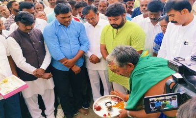 2 ಕೋಟಿ ವೆಚ್ಚದ ಸಿಸಿ ರಸ್ತೆ ಕಾಮಗಾರಿಗೆ ಚಾಲನೆ ನೀಡಿದ ಶಾಸಕ ಪದೀಪ್ ಈಶ್ವರ್
