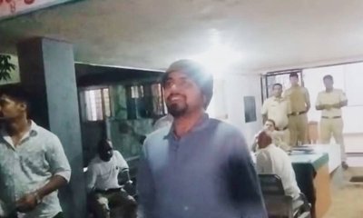 ಪೊಲೀಸರ ಸಮ್ಮುಖದಲ್ಲೇ ನಟ ಪ್ರಥಮ್ ಮುಖಕ್ಕೆ ಮಸಿ ಬಳಿಯಲು ಯತ್ನ