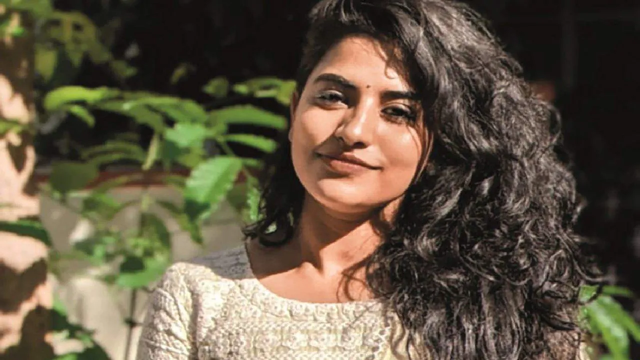 Archana Kottige: ಸ್ಯಾಂಡಲ್‌ವುಡ್ ನಟಿ ಅರ್ಚನಾ ಜೊತೆ ಸ್ಟಾರ್ ಕ್ರಿಕೆಟರ್ ನಿಶ್ಚಿತಾರ್ಥ; ಇಲ್ಲಿವೆ ನೋಡಿ ಫೋಟೋಸ್‌ - Image 1