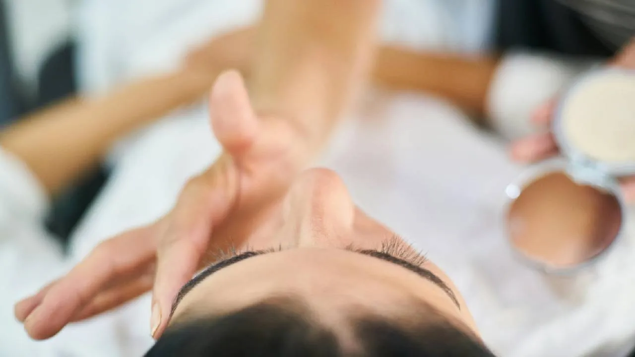 After Navaratri 2025: ನವರಾತ್ರಿ ನಂತರ ತ್ವಚೆಯನ್ನು ಉಸಿರಾಡಲು ಬಿಡಿ! - Image 1