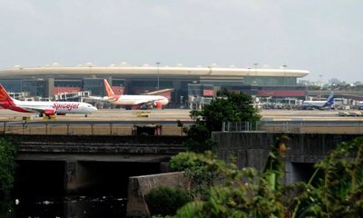 ವಿಮಾನಗಳಲ್ಲಿ ಉಚಿತ ಆಸನ ನಿಯಮಕ್ಕೆ ಕೇಂದ್ರ ಸರ್ಕಾರ ತಾತ್ಕಾಲಿಕ ತಡೆ