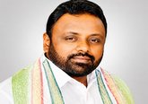 ಉಜ್ವಲ ಸಿಲೆಂಡರ್ 4ಕ್ಕೆ ಇಳಿಸಿ ಅಡುಗೆ ಮನೆಗೆ ಕೊಳ್ಳಿ ಇಟ್ಟ ಪ್ರಧಾನಿ ಮೋದಿ