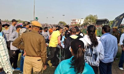 ಫೀಲ್ಡಿಂಗ್‌ ವೇಳೆ ಗಂಭೀರ ಗಾಯಗೊಂಡು ಆಸ್ಪತ್ರೆಗೆ ದಾಖಲಾದ ಅಂಗ್‌ಕ್ರಿಶ್