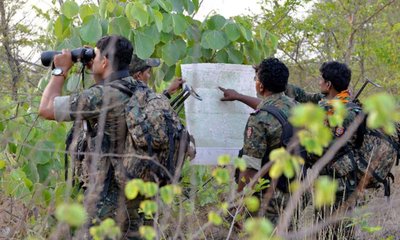 ನಕ್ಸಲರ ವಿರುದ್ಧ ಕಾರ್ಯಾಚರಣೆ; ಪೊಲೀಸ್ ಅಧಿಕಾರಿ ಹುತಾತ್ಮ
