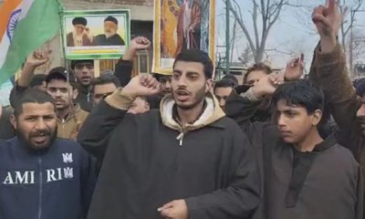 ಕಾಶ್ಮೀರದಲ್ಲಿ ಭುಗಿಲೆದ್ದ ಪಾಕ್ ವಿರೋಧಿ ಪ್ರತಿಭಟನೆಗಳು