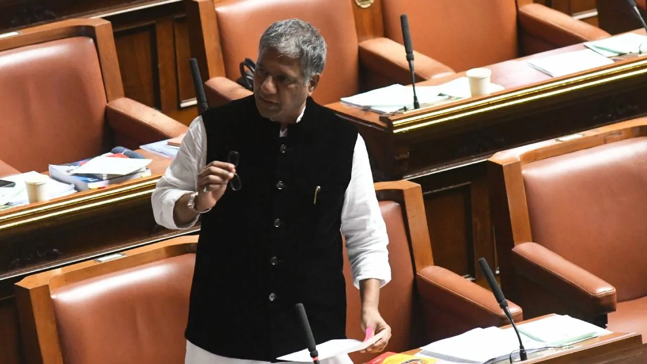 ರಾಜ್ಯಕ್ಕೆ ದಿಸೆ ತೋರದ ಬಜೆಟ್‌ ಕನ್ನಡಿಗರ ಪಾಲಿನ ಆರ್ಥಿಕ ಮರಣ ಶಾಸನ: ಅರವಿಂದ ಬೆಲ್ಲದ್‌ ಟೀಕೆ