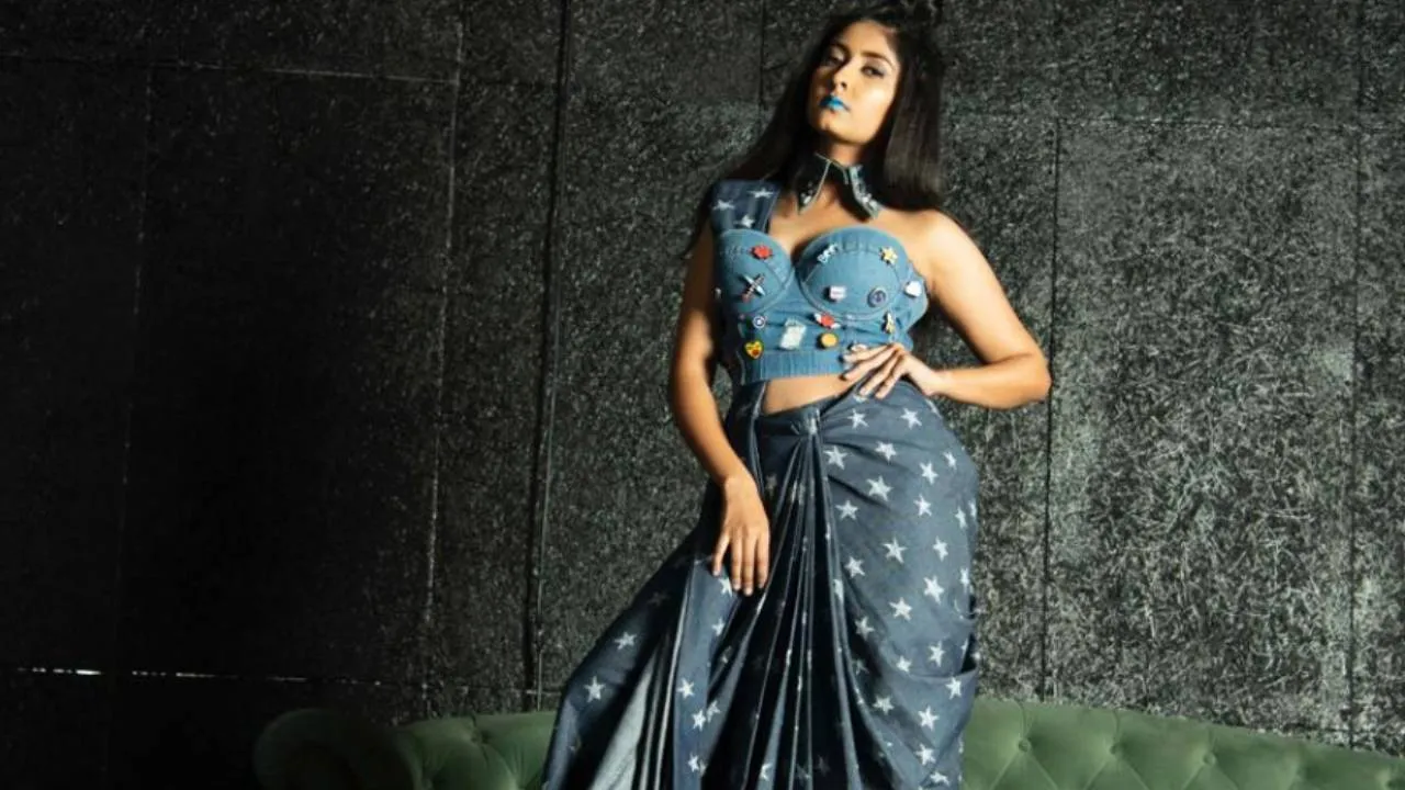 Star Saree Fashion 2025: ಲಕ್ಷ್ಮಿ ಕೃಷ್ಣರ ಜೀನ್ಸ್ ಸೀರೆ ಉಟ್ಟ ನಟಿ ಅರ್ಚನಾ ಜೋಯಿಸ್‌ - Image 1