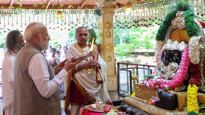 Art of Living anniversary (2)