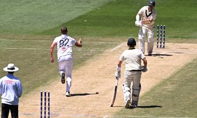 ಐಸಿಸಿಯ ದ್ವಂದ್ವ ನೀತಿಯನ್ನು ಪ್ರಶ್ನಿಸಿದ ಸುನಿಲ್ ಗವಾಸ್ಕರ್