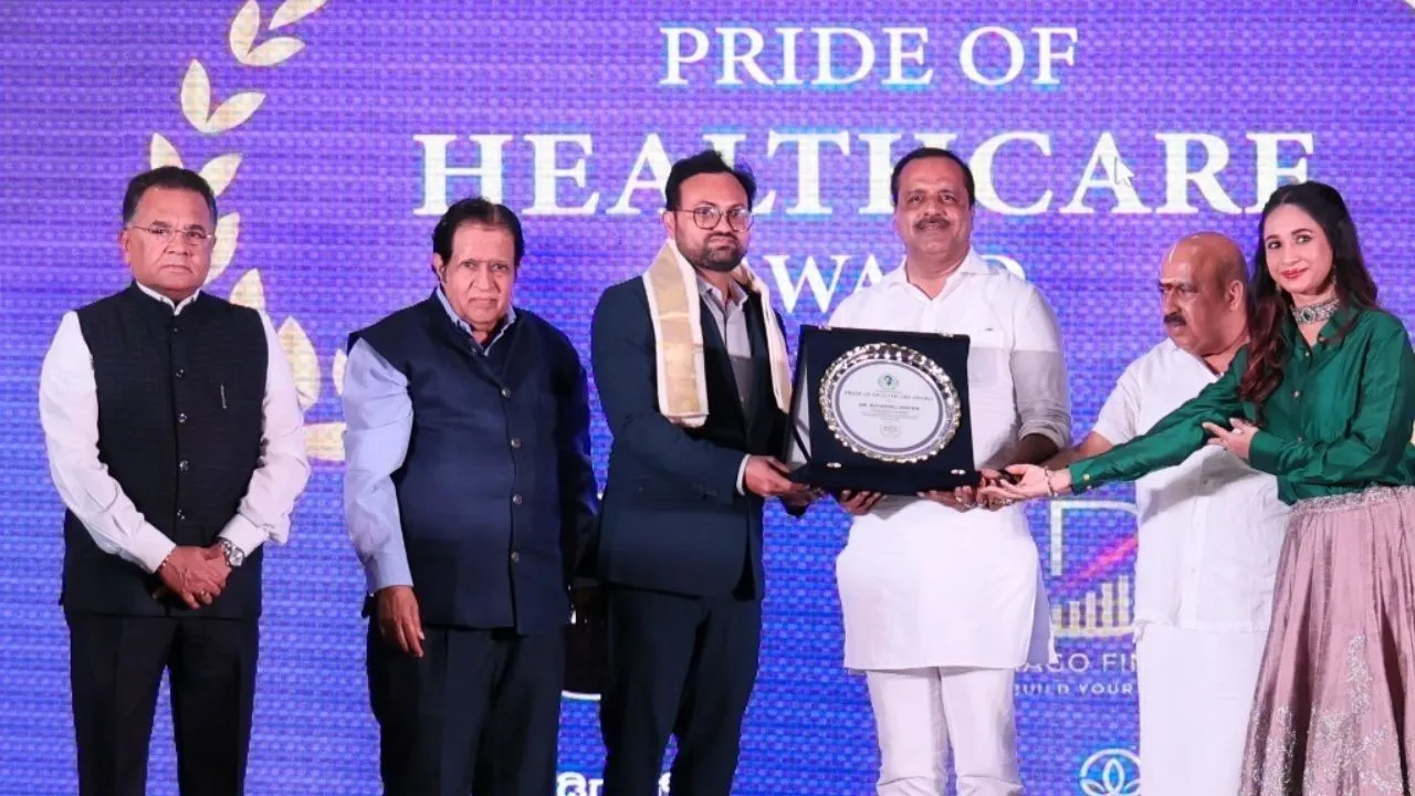 ರಾಜ್ಯದ ಸಾಧಕ ವೈದ್ಯರಿಗೆ ವಿಶ್ವವಾಣಿ ಟಿವಿಯ ‘ಪ್ರೈಡ್ ಆಫ್ ಹೆಲ್ತ್‌ಕೇರ್ʼ ಅವಾರ್ಡ್; Photo Gallery ಇಲ್ಲಿದೆ - Image 13