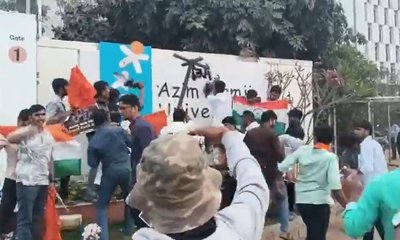 ಅಜೀಂ ಪ್ರೇಮ್‌ಜಿ‌ ವಿವಿ ನಾಮಫಲಕಕ್ಕೆ ‌ಮಸಿ ‌ಬಳಿದು ಎಬಿವಿಪಿ ಆಕ್ರೋಶ