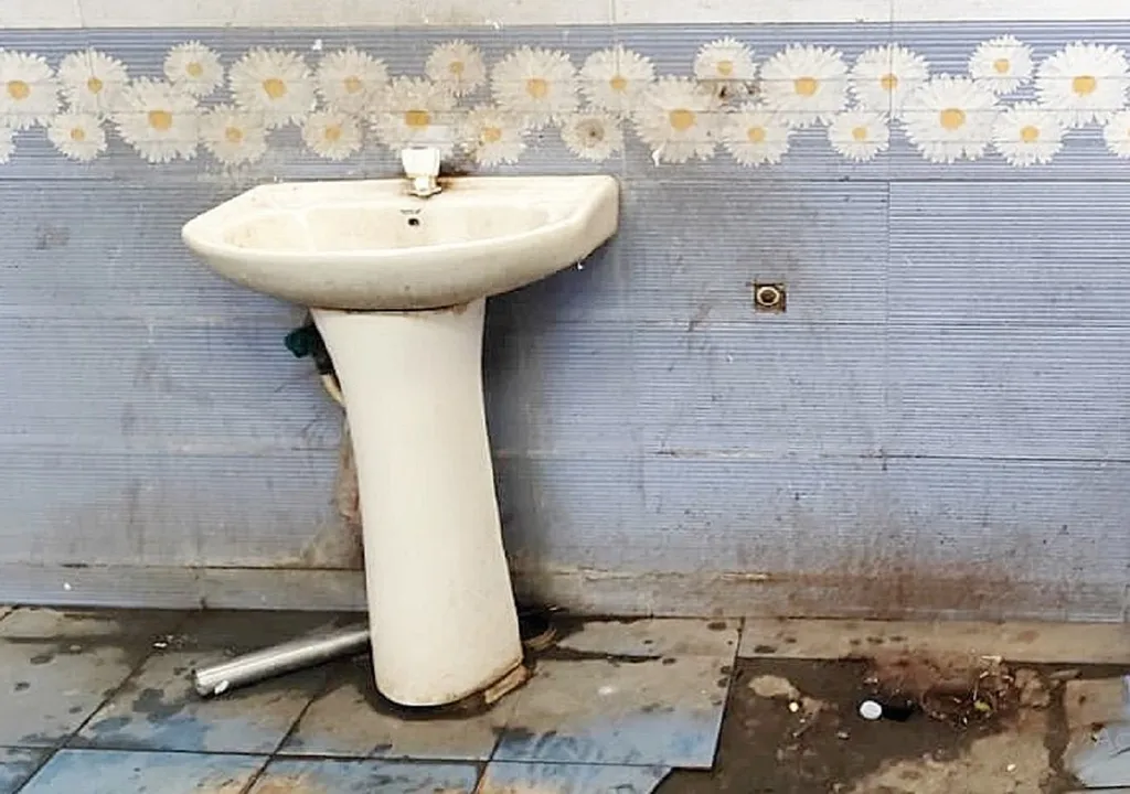 BBMP Toilet 2