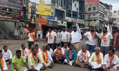 ಕಾಂಗ್ರೆಸ್ ಕಚೇರಿಗೆ ಮುತ್ತಿಗೆ ಯತ್ನ: ಬಿಜೆಪಿ ಶಾಸಕರು, ಮುಖಂಡರು ವಶಕ್ಕೆ