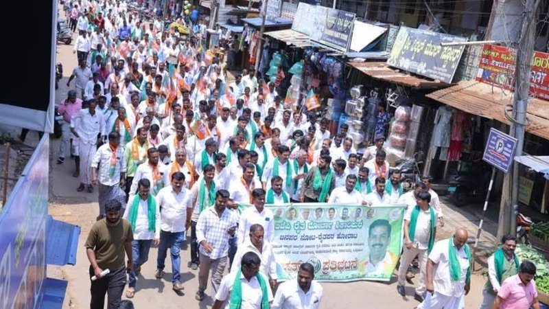 BJP Shikaripura protest 1
