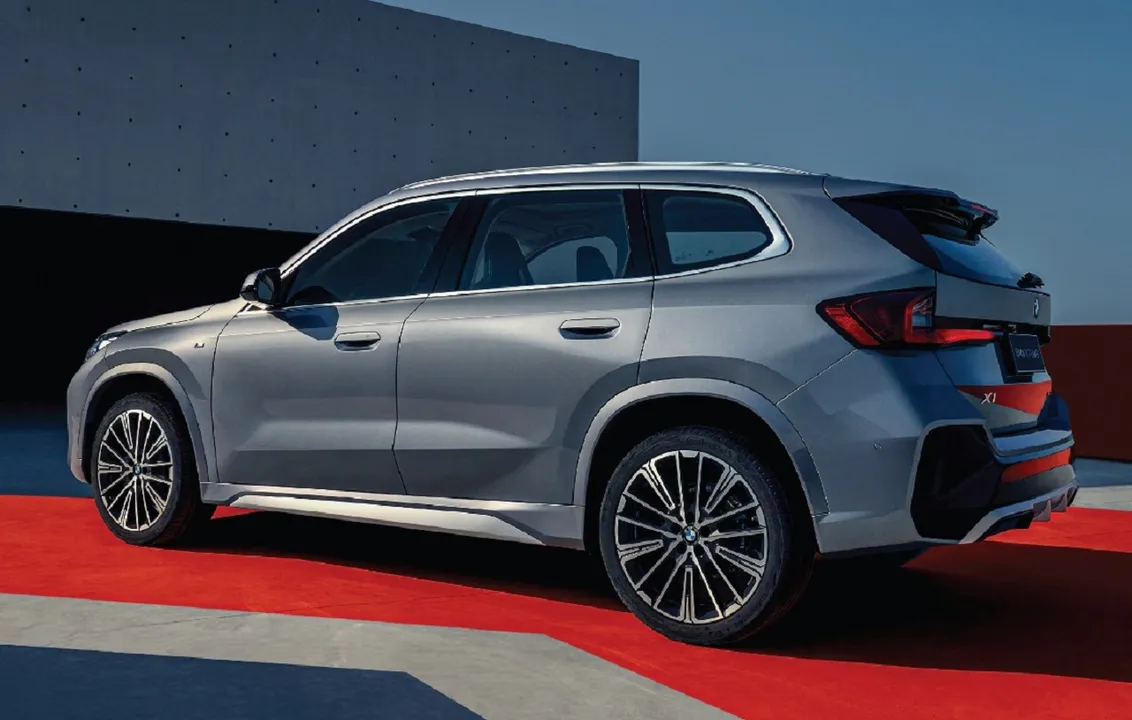 BMW 221